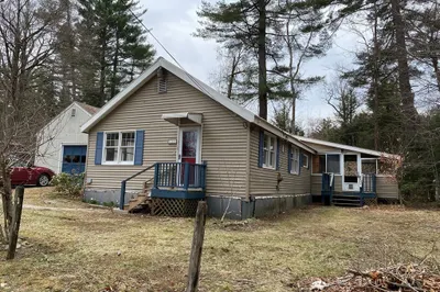 106 Shore Rd