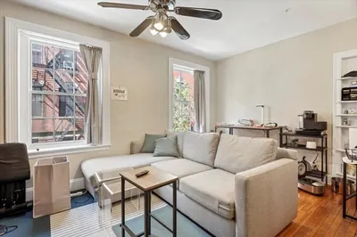 130 Myrtle St #4