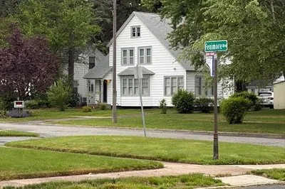 16 Fenimore Blvd