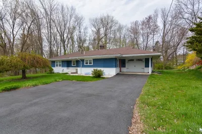 26 Longview St 1