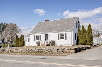 707 Hathaway Rd