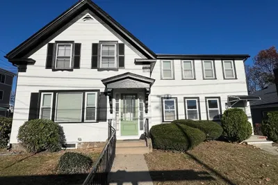 38-40 Guild St #38-2