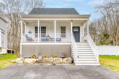 726 Dighton Ave
