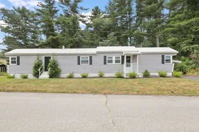4 Siesta Drive 1