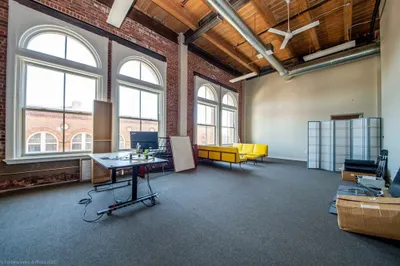555 Pleasant St #Suite 4 1