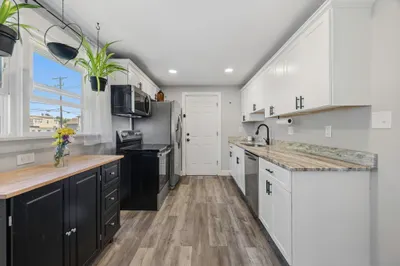 140 Everett St 1