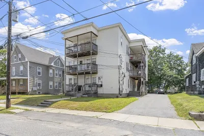 58 4th St 1
