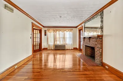 136 Wilmington Ave 1