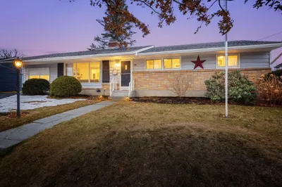 93 Blue Bell Rd