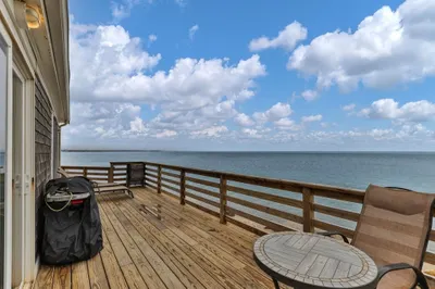 538 Shore Rd #4