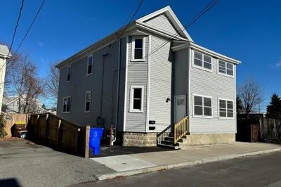 306 Caroline St 1