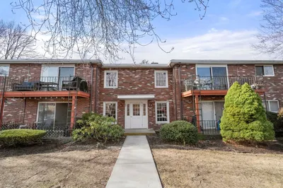 79 Fountain Lane #11