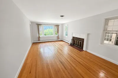82 Adams St 1