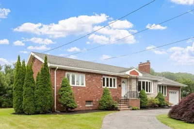 21 Laurine Rd