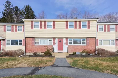 52 Prescott St #52 1