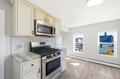 29-31 Auburn Street #2R
