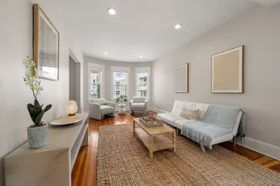 8 Fox St #1 1
