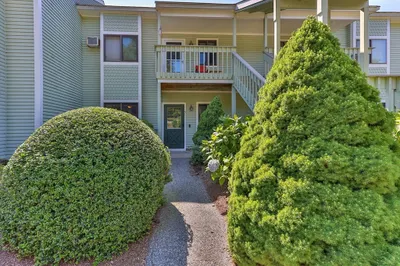 51 Chilton Ln #51