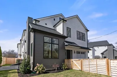 25 Johnson Place #25