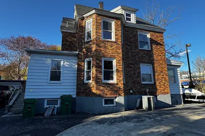 387 Washington St 1