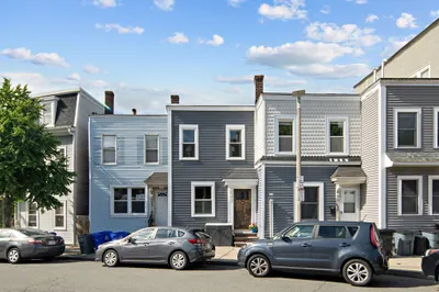 28 Emerson St 1