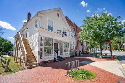 60 Friend St #2