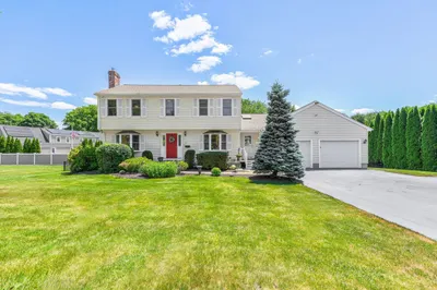 329 Pakachoag St 1