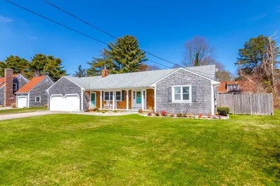77 E Harbor Dr