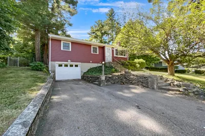 480 Coronation Dr