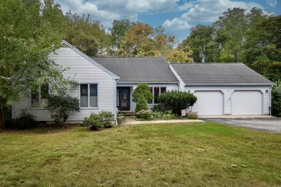 16 Lookout Farm Rd 1
