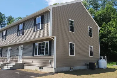 7 Stephanie Dr 1