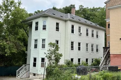 37 Green Hill Pkwy 1