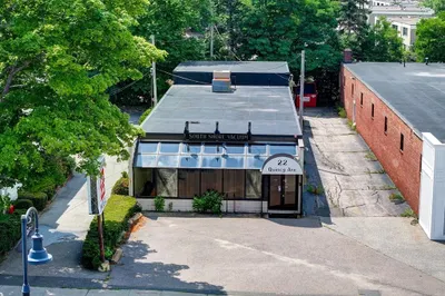 22 Quincy Ave 1