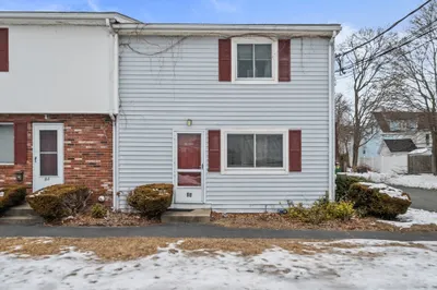 98 Lawrence St #98