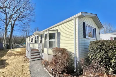 9 Chestnut Circle