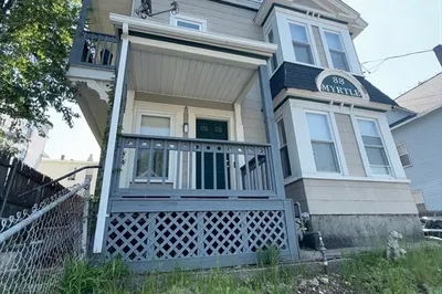 88 Myrtle Ave