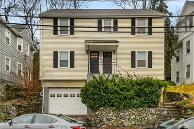 124 Paul Revere Rd #2