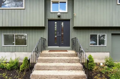 86 Framingham Road 1