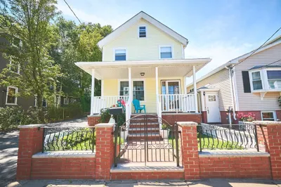 73 Oak St #1 1