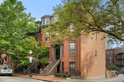 5 Holyoke St #4