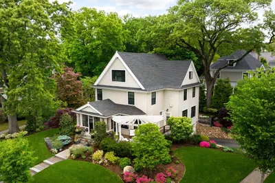 26 Sterling St