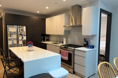 2 Roseclair St #2