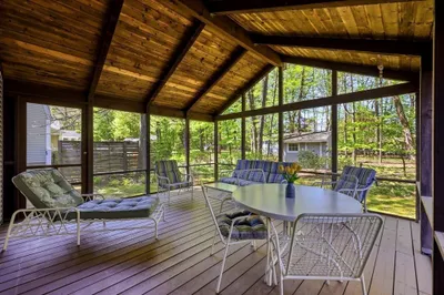 291 Forest Glen 1