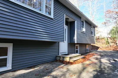 724 Sandwich Rd