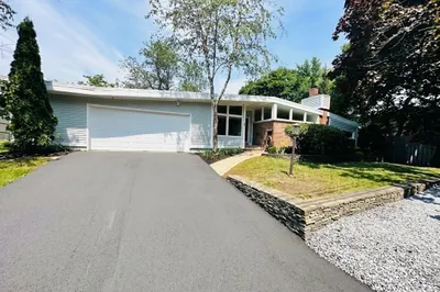 6 Cushing Rd #6 1