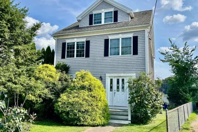 35 Hiawatha Avenue 1