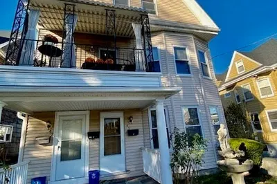45 Newburn Ave #1