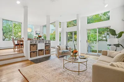 14 Chauncy St #4