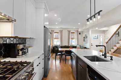 39 Essex St 1