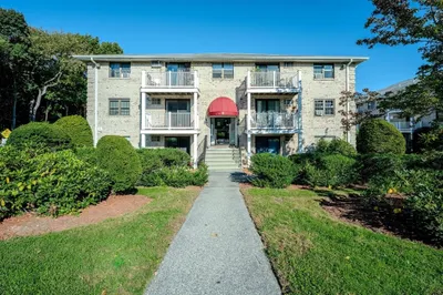 6 Kenmar Dr #6